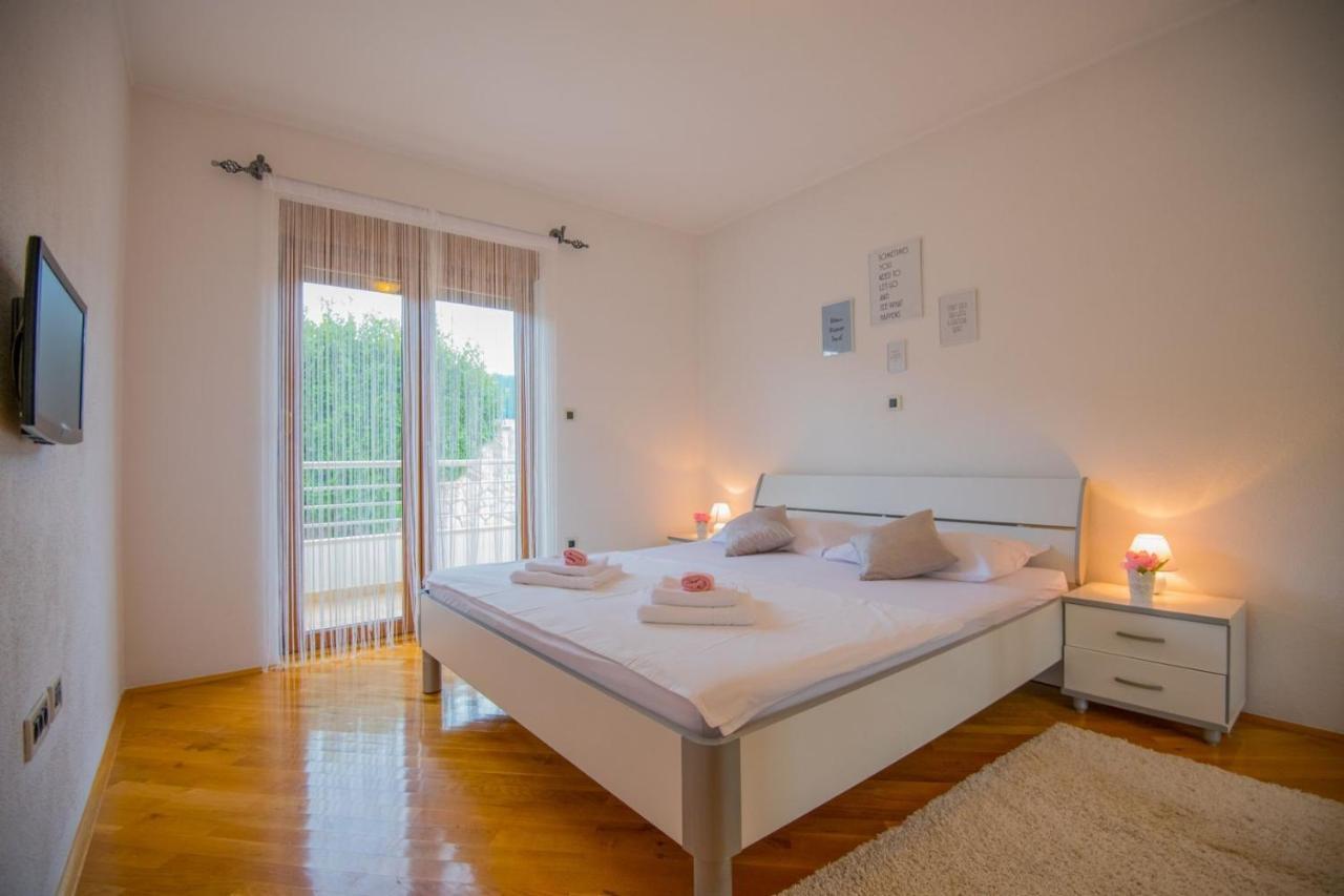 Villa Tea In Imotski, Private Pool Zmijavci Kültér fotó